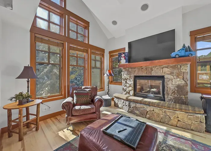 Union Creek Townhome 164d New Listing! Holiday home