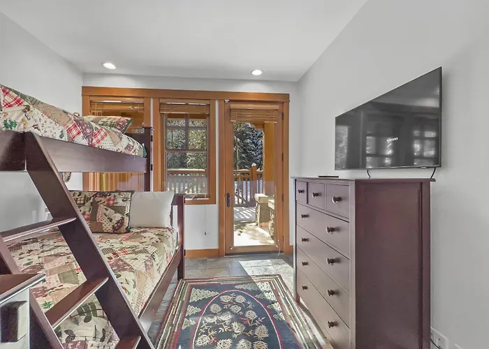 Union Creek Townhome 164d New Listing! *