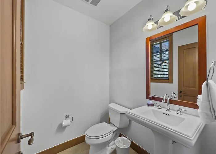 Union Creek Townhome 164d New Listing! *