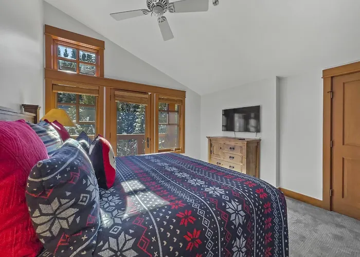 Union Creek Townhome 164d New Listing! * Copper Mountain