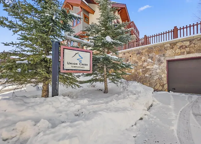 Union Creek Townhome 164d New Listing! Holiday home *